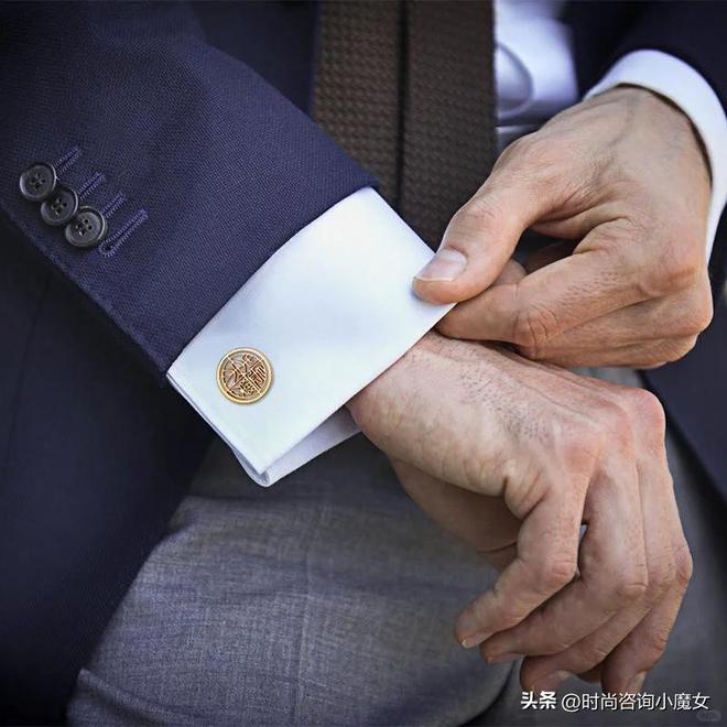 “珠宝”！廉价还土气、不上档次男人五六十岁时不建议戴这4种(图14)